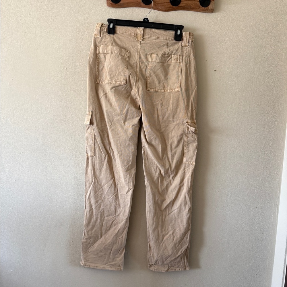 American Eagle Tan Stretch Cargo Pants Straight Leg Utility Gorpcore Size 8 - Picture 2 of 5